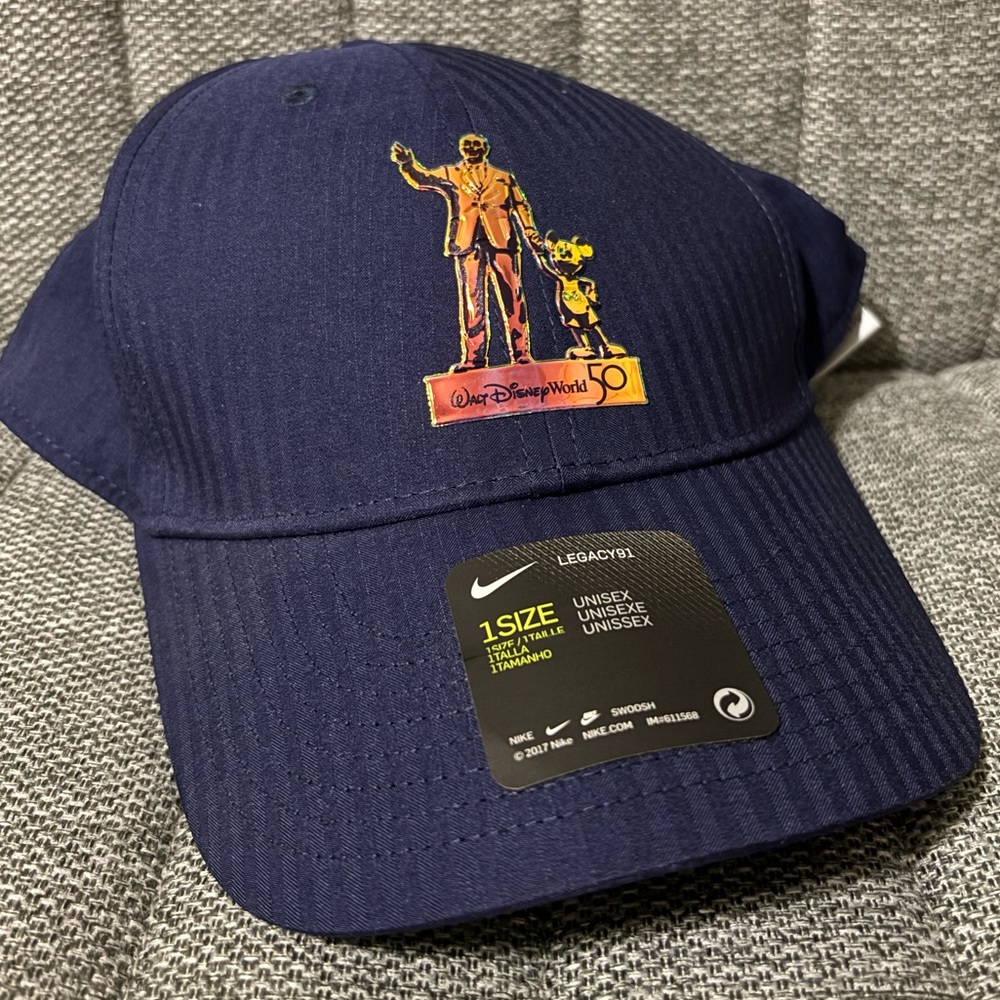 NWT Nike Walt Disney World 50th Anniversary Walt Mickey Partners Baseball Cap